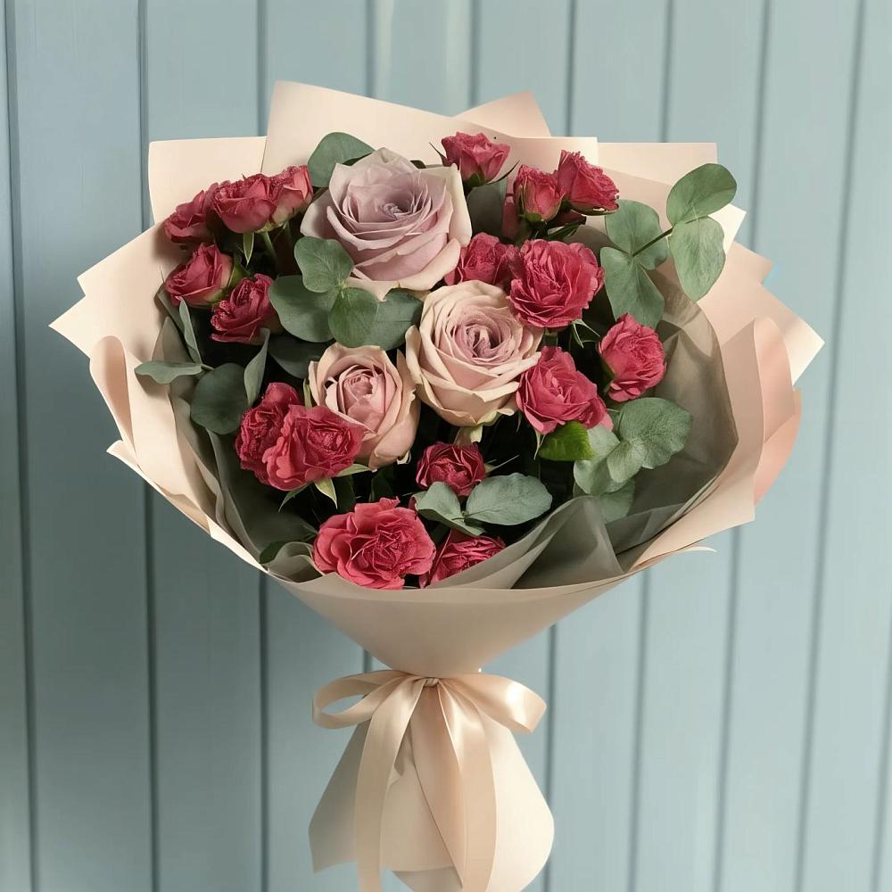 Букет цветов из: Гвоздики и Розы в Красноармейске Московской области