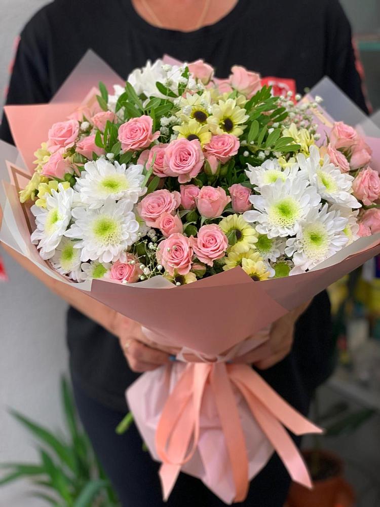 Букет цветов из: Розы и Хризантемы в Красноармейске Московской области