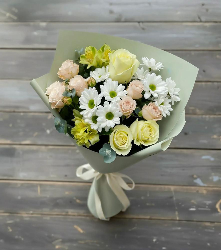 Букет цветов из: Альстромерии, Розы и Хризантемы в Красноармейске Московской области