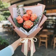 Букет цветов из:  Розы в Красноармейске Московской области