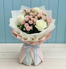 Букет цветов из:  Розы в Красноармейске Московской области