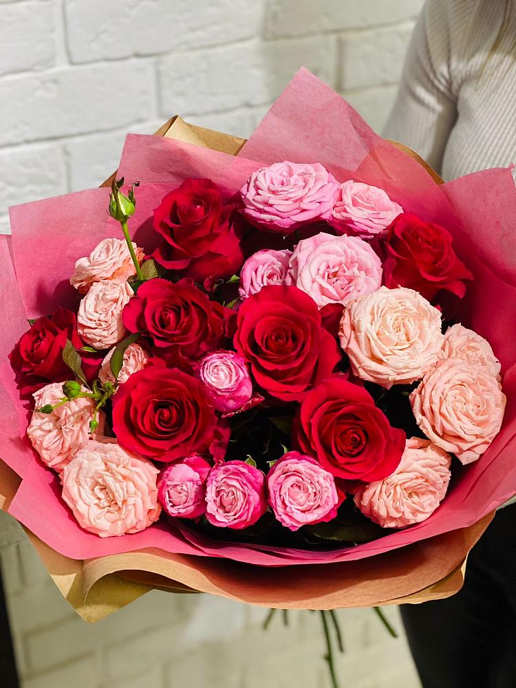 Букет цветов из: Розы в Красноармейске Московской области