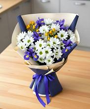 Букет цветов из:  Розы, Ирисы и Хризантемы в Красноармейске Московской области