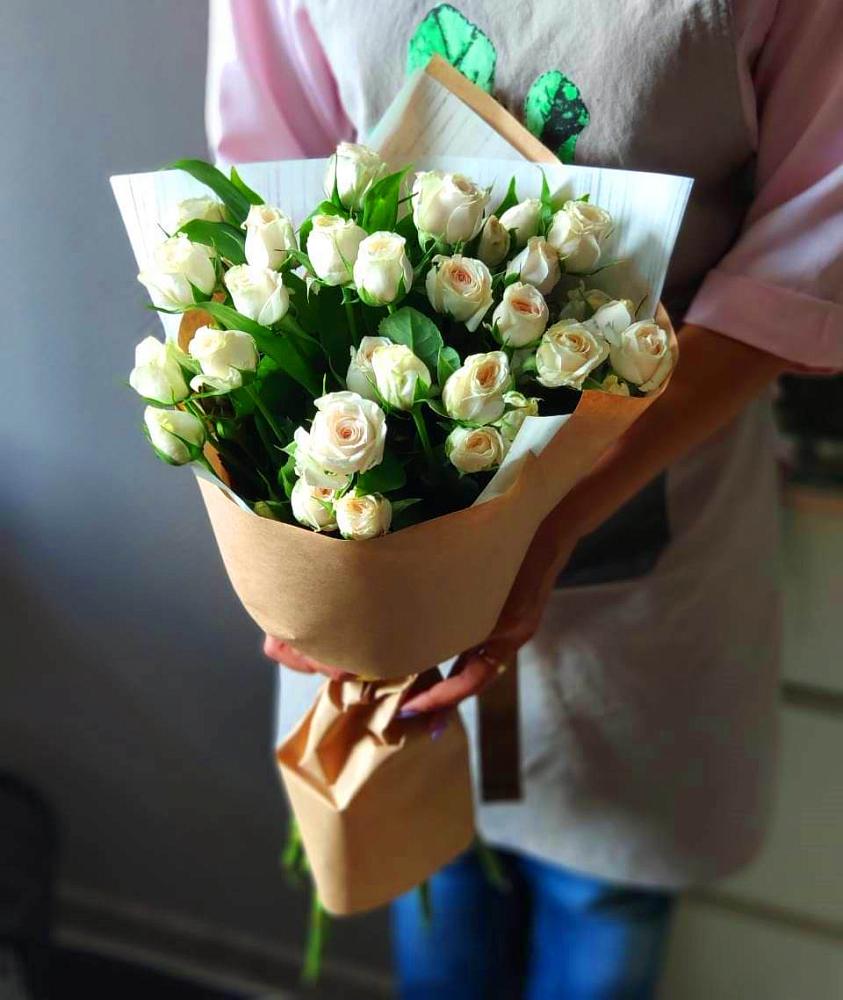 Букет цветов из: Розы в Красноармейске Московской области