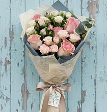 Букет цветов из:  Розы в Красноармейске Московской области