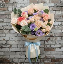 Букет цветов из:  Розы, Лизиантусы и Гвоздики #REPLACE_PRED# Красноармейске Московской области